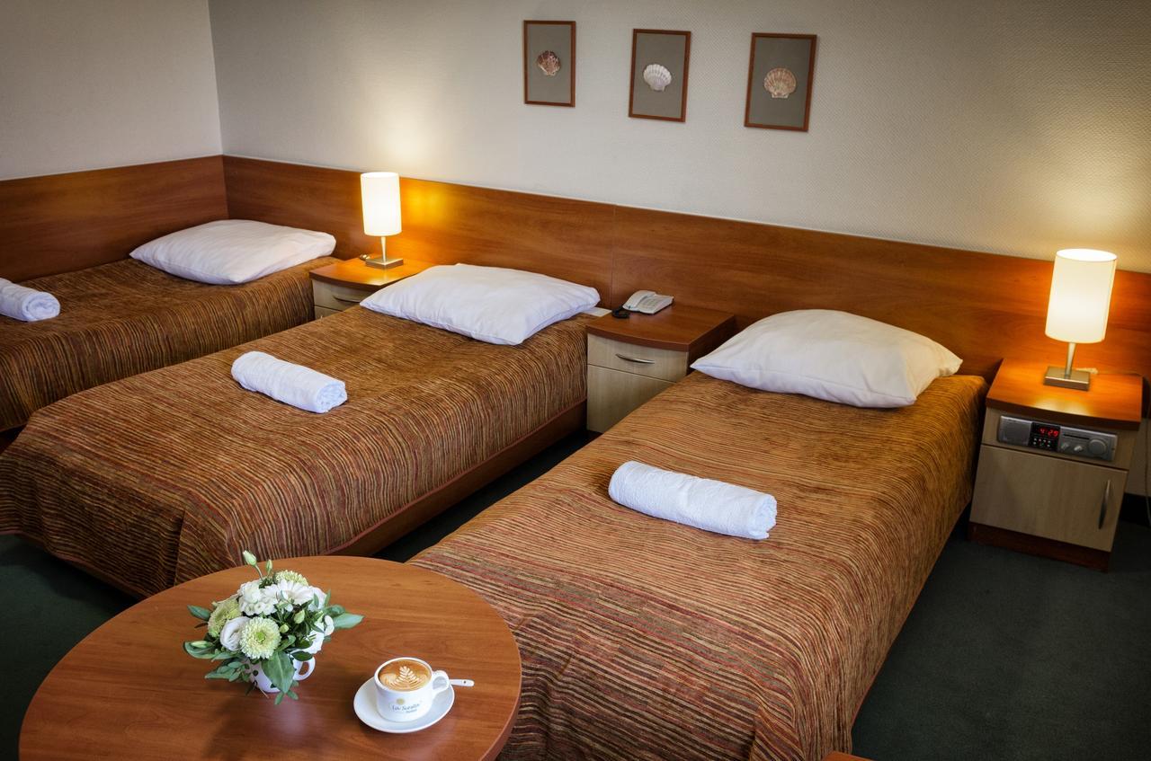 Hotel La Siesta & Medical Spa Jastrzebia Gora Exterior photo