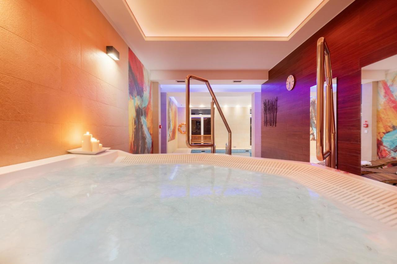 Hotel La Siesta & Medical Spa Jastrzebia Gora Exterior photo